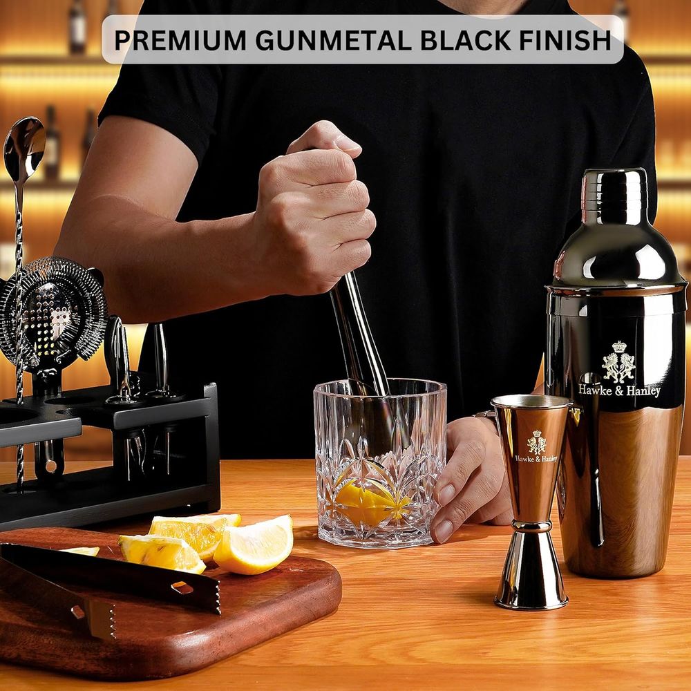Cocktail Shaker Bar Set with i - مراجعة Cocktail Recipe Book وسعره