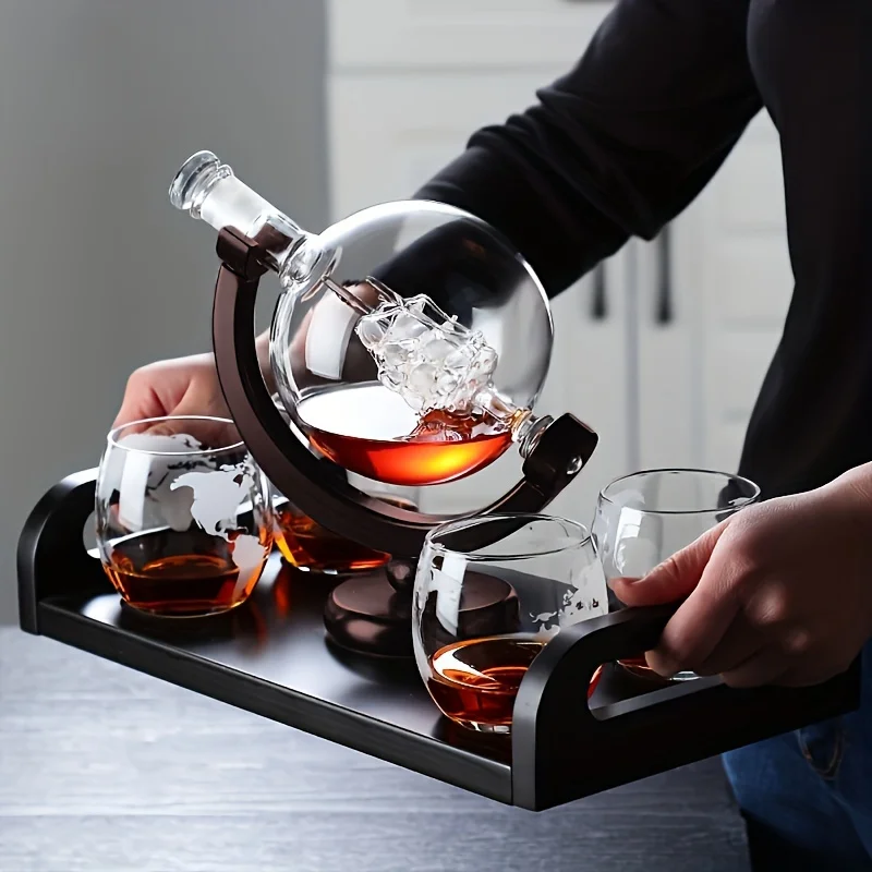 Globe Shaped Whiskey Decanter  - مراجعة Bitters Bottle Set وسعره