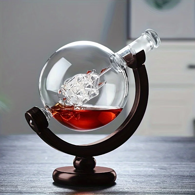 Globe Shaped Whiskey Decanter  - مراجعة Bitters Bottle Set وسعره